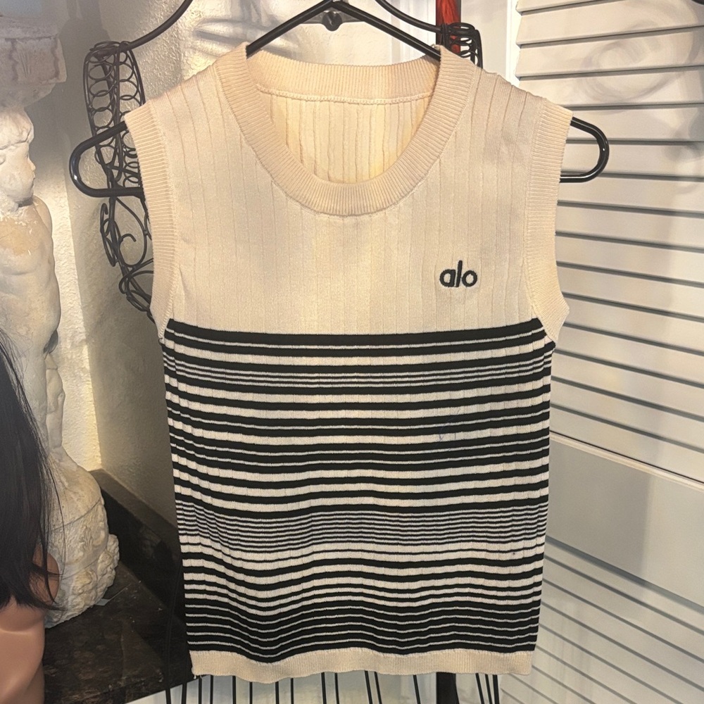ALO Yoga Cream & Black Striped Ribbed Knit Sleeveless Top